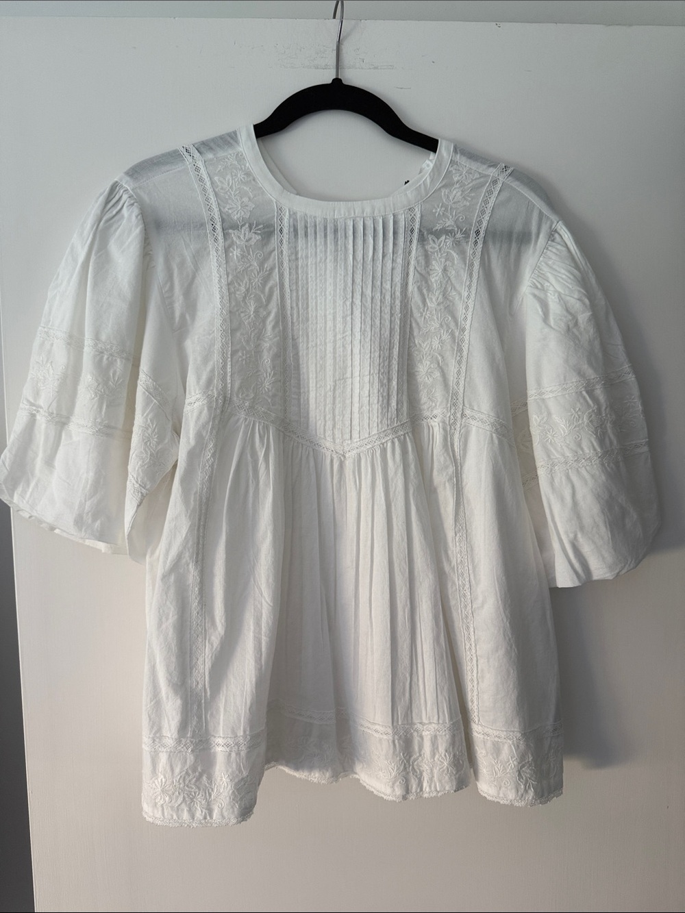 Zara white cotton embroidered top